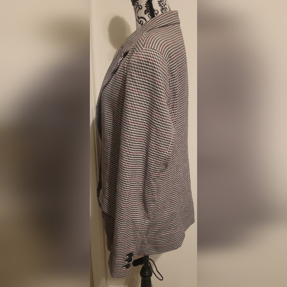 A NEW‎ DAY Black, White & Burgundy Houndstooth Blazer Jacket Sz 18 Career Office - Picture 2 of 8